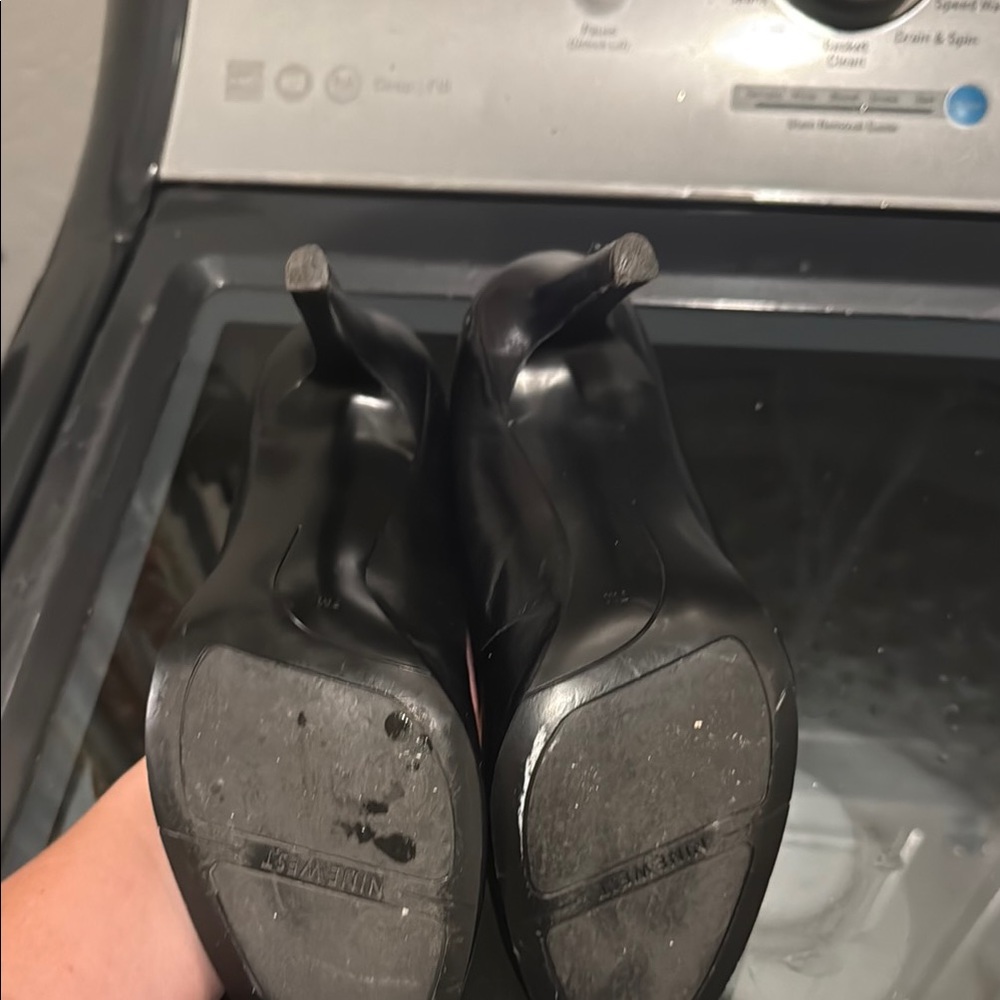 Nine West Black Leather Heels - Picture 3 of 3